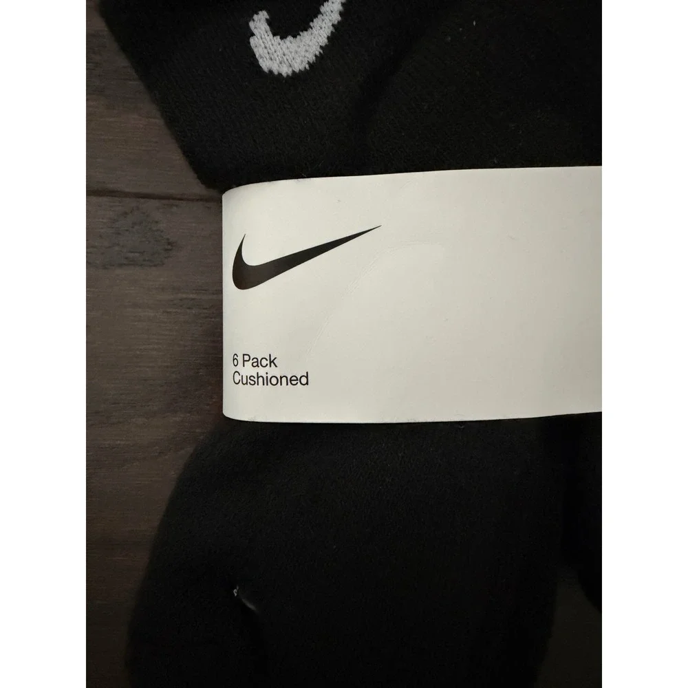 Nike Kids Everyday Cushioned Ankle Socks 6 Pair Pack Black White UN0372-023 XS